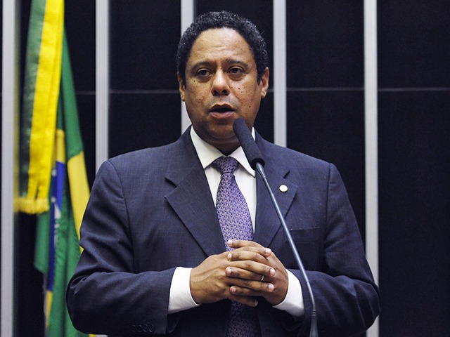 Orlando Silva